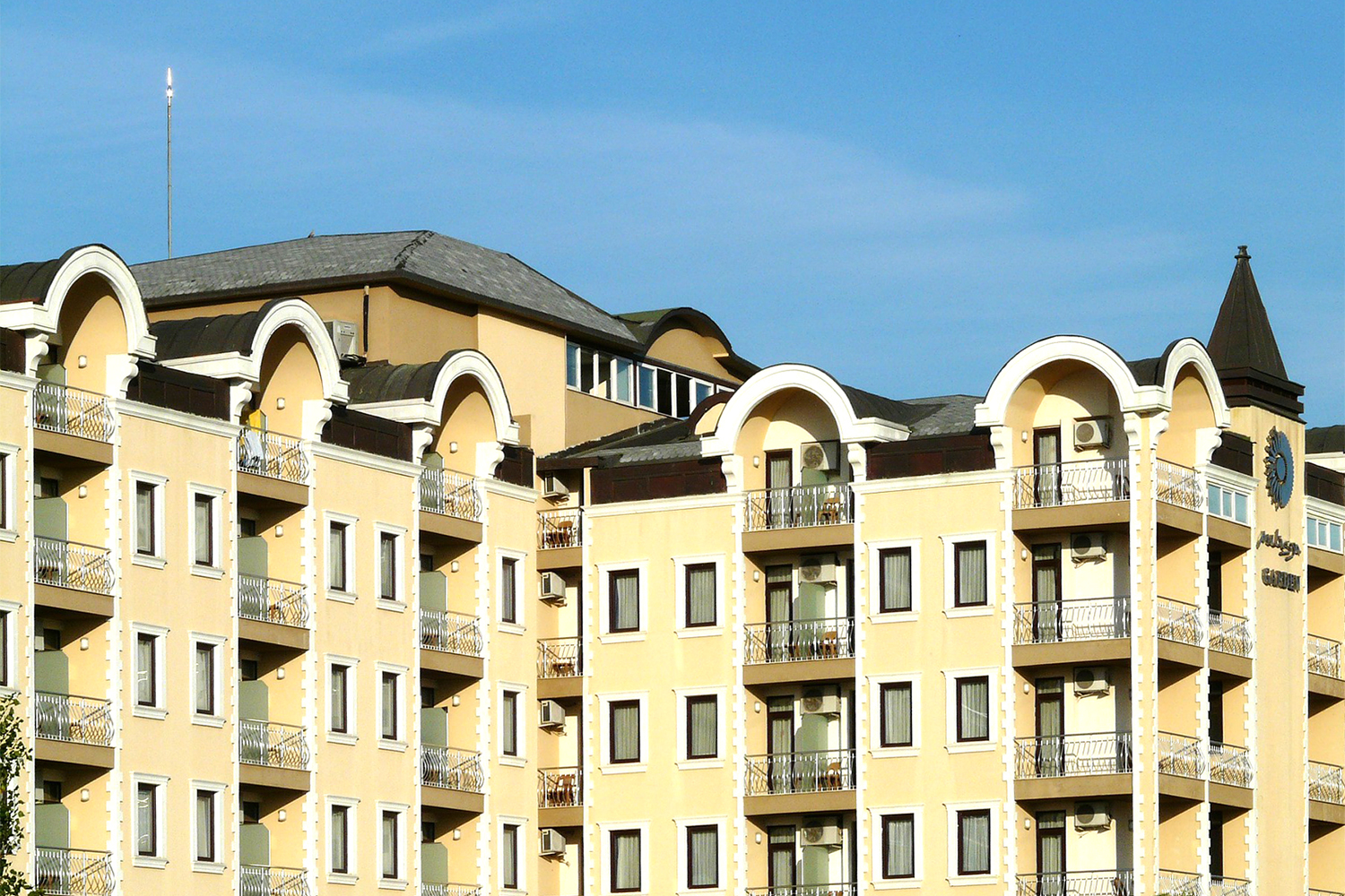 <span style="font-weight: bold;">Modernos Departamentos&nbsp;</span><br>